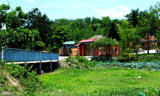 Can canh biet phu cua Uy vien Thuong vu Tinh uy Kon Tum hinh anh 4