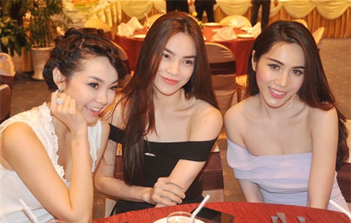 Trước lùm xùm chèn ép rời ghế nóng The Face, Minh Hằng và Hà Hồ từng thân thiết như vậy đây! - Ảnh 8.