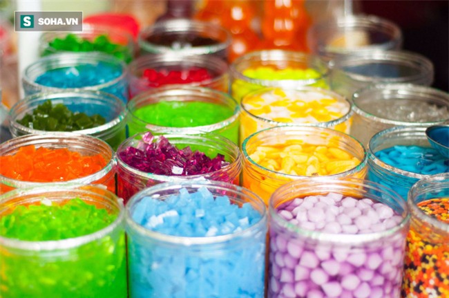 Vụ 300 tấn trà sữa bẩn ở Đài Loan: Chuyên gia ATTP Việt khuyên cách uống trà sữa an toàn - Ảnh 1.