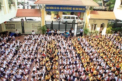 Có nên đưa lớp 10 xuống cấp 2? - 1