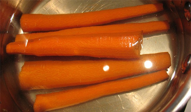 BBC: Cách ăn cà rốt sai lầm ai cũng mắc, triệt tiêu đặc tính chống ung thư - Ảnh 2.