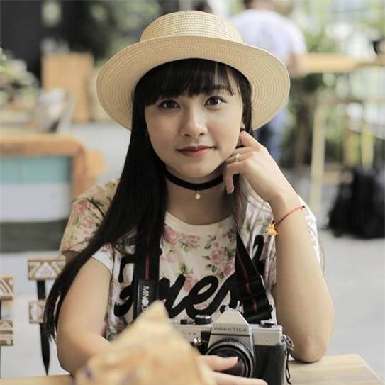 Cô gái hiện được nhiều dân mạng yêu mến và mệnh danh là hot girl bảo vệ.