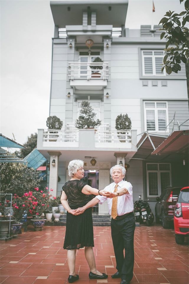 bo anh cuoi lang man cua cu ong cu ba u80 khien gioi tre phai ghen ti voi "thoi ong ba anh" - 3