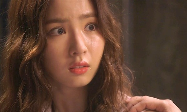 Chồng vào ca đêm, vợ cũng "làm thêm" trong nhà nghỉ - 1