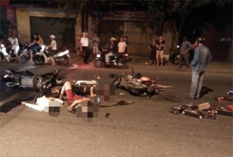 Hai Phong: Tai nan kinh hoang, it nhat 2 nguoi tu vong - Anh 3