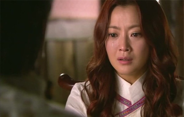 ham tien, me bat tay voi co tieu thu giau co de dua toi vao trong - 2