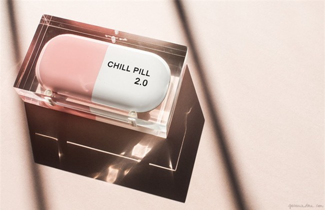 Moschino ra mắt túi xách hình vỉ thuốc giá... 25 triệu đồng - Ảnh 8.