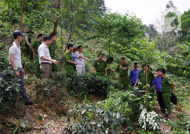 Hà Giang: Cảnh sát bắt khẩn cấp nghi can trói một phụ nữ vào gốc cây rồi sát hại - Ảnh 2.