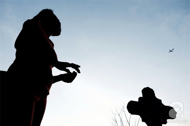 Người đàn bà bất hạnh “sinh bảy chết năm”, sống ở nghĩa trang 21 năm trời ngay giữa Sài Gòn - Ảnh 15.