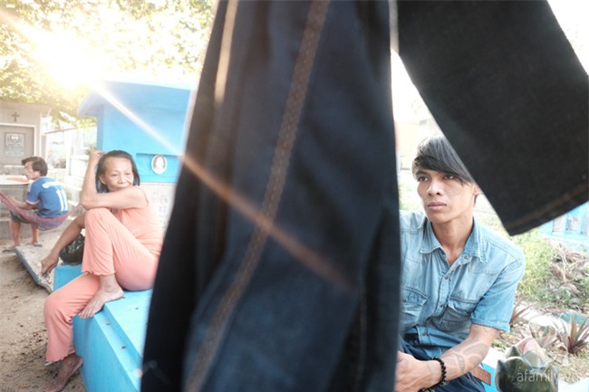 Người đàn bà bất hạnh “sinh bảy chết năm”, sống ở nghĩa trang 21 năm trời ngay giữa Sài Gòn - Ảnh 7.