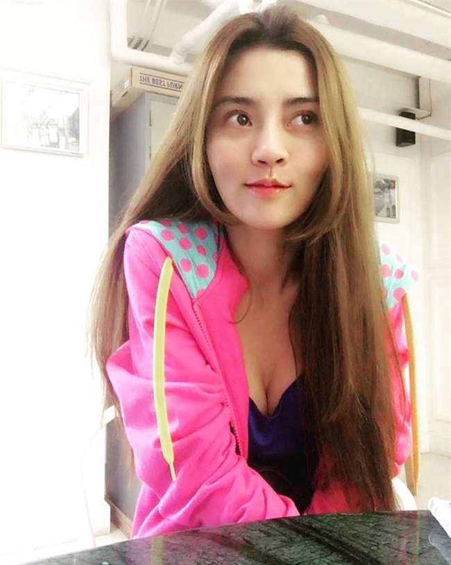 chan dai noi loan khoe than khong biet "xau ho" o thai la ai? hinh anh 14