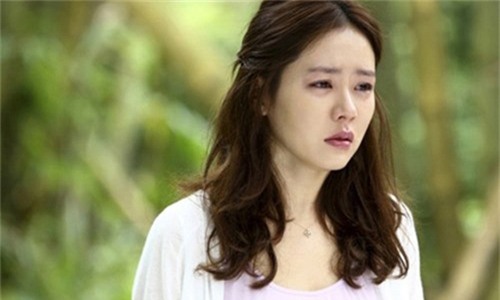 ca nha chong deu "mac benh" me tin, con bi benh khong cho chua, bat di cung le - 1