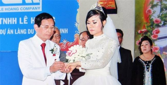 net non na, me met cua kieu nu viet lam vo thu 4, 5 dai gia "khung" hinh anh 14