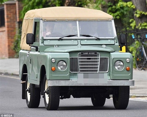 cậu cả nhà Beck, Brooklyn,con trai David Beckham