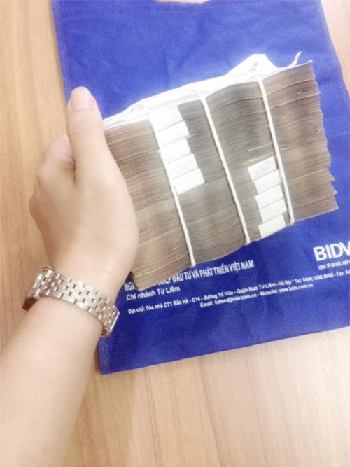 Dùng 200 triệu đồng để “câu like”, chuyện về lối sống ảo của giới trẻ - Ảnh 1.