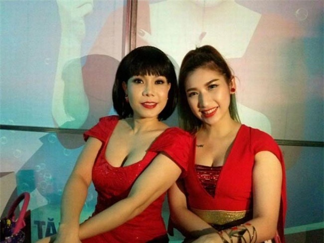 gan 50 tuoi, cac nu danh hai nay van tao bao "hon dut" gai tre hinh anh 22