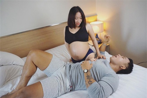 con gai xinh dep cua me 9x cut chan tung bi de biu "khong ai muon co con cung" - 3