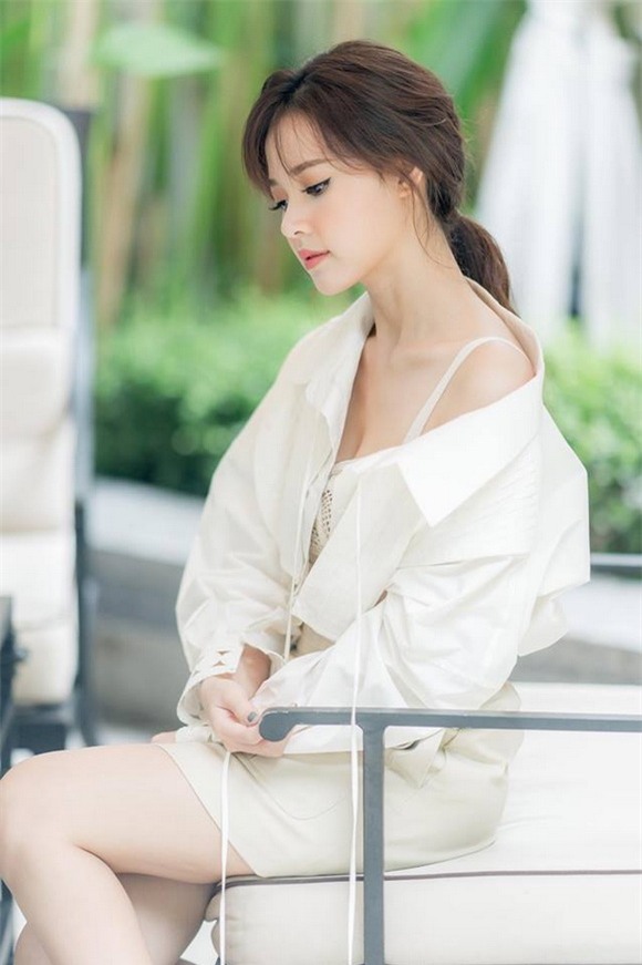 Hotgirl midu,diễn viên midu,midu khêu gợi