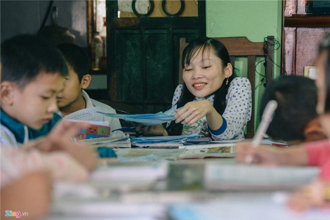 Lop hoc mien phi khong bang, phan cua co giao xuong thuy tinh hinh anh 9