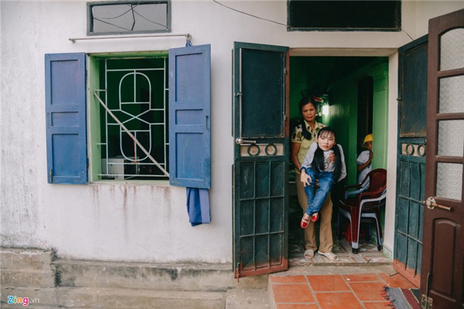 Lop hoc mien phi khong bang, phan cua co giao xuong thuy tinh hinh anh 2