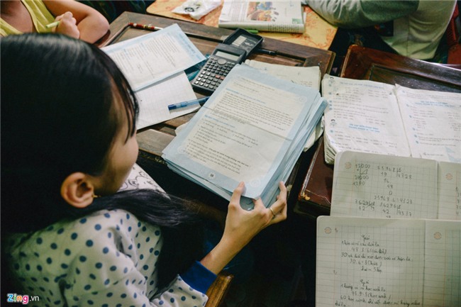 Lop hoc mien phi khong bang, phan cua co giao xuong thuy tinh hinh anh 3