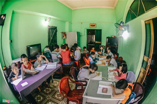 Lop hoc mien phi khong bang, phan cua co giao xuong thuy tinh hinh anh 6