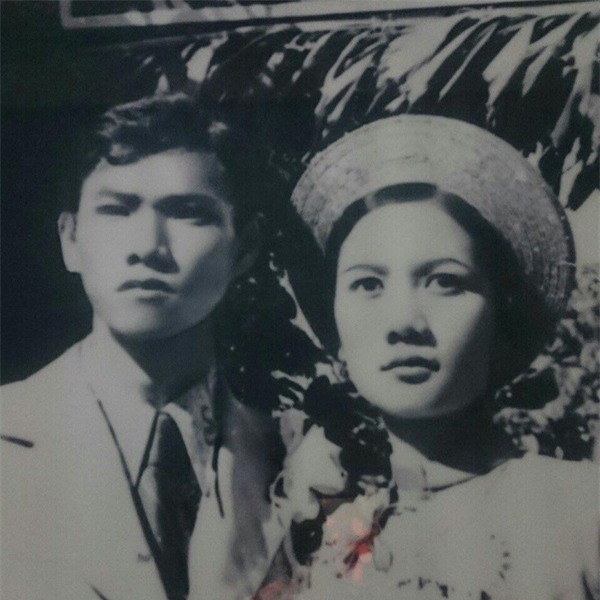 Nhìn lại ảnh cưới của phụ huynh thời ông bà anh: hóa ra bố mẹ ta từng có một thời thanh xuân như thế - Ảnh 19.