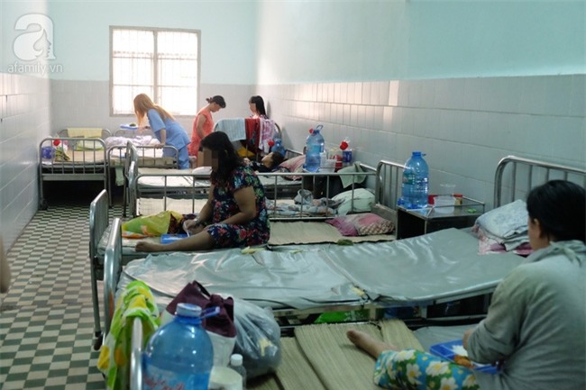 Bị người yêu liên tục chia tay vì không chịu nổi sở thích lạ lùng, cô gái xinh đẹp phải vào viện tâm thần - Ảnh 2.