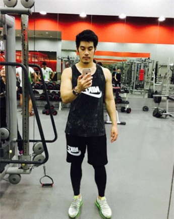 phi cong tre thu 14 dep trai cua nu dai gia thai 58 tuoi hinh anh 4