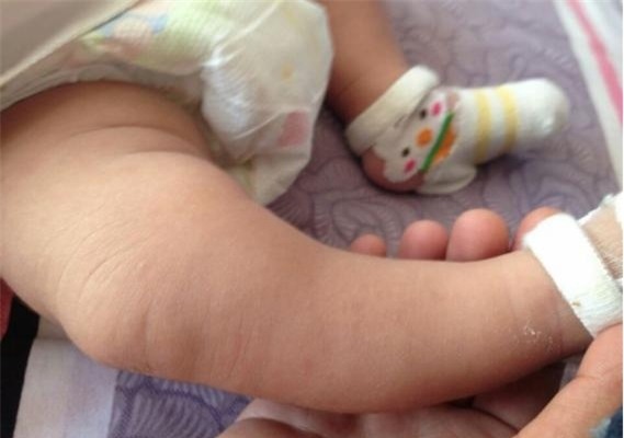 mua giay rong cho con di de do ton tien, me chang the ngo chan con thanh the nay - 1