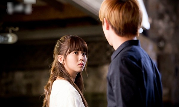 tinh mot dem voi co tieu thu nha giau, cuoc doi toi bong choc len tien - 1