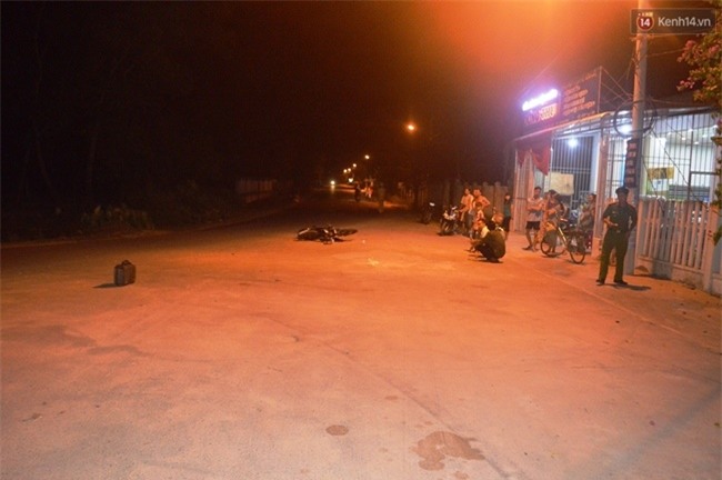 Tài xế điều khiển ô tô tông ngã thai phụ rồi tăng ga bỏ chạy - Ảnh 1.