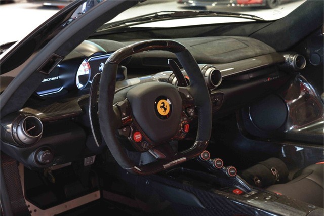 Đây là 2 chiếc Ferrari LaFerrari có giá điên rồ nhất thế giới, tổng giá trị gần 500 tỷ Đồng - Ảnh 13.