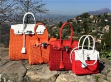 Mốt chơi túi Hermes, Gucci… độc nhất thế giới của chị em Việt