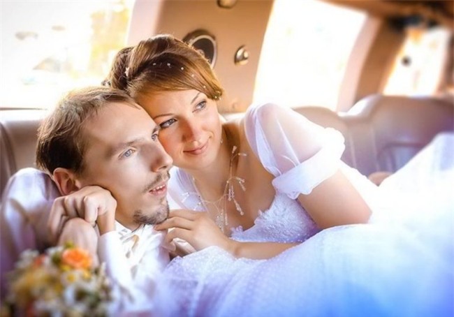 Quen nhau qua mạng, cô gái xinh đẹp bay sang Nga để kết hôn với chàng trai bị teo cả 2 chân - Ảnh 4.