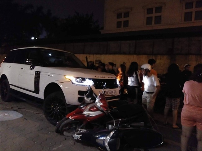 cướp xe  Range Rover, Tai nạn liên hoàn, Hà Nội