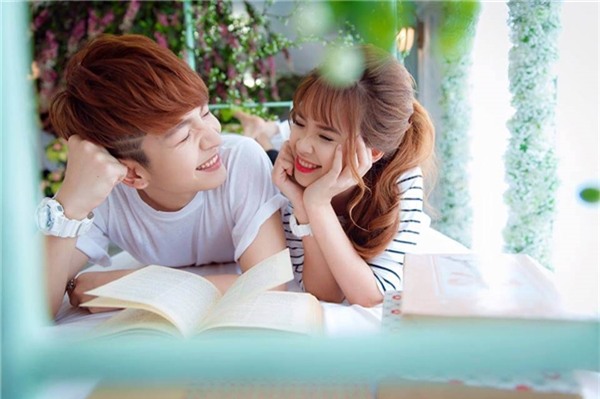 Điểm danh 6 cặp đôi yêu nhau nhưng không ồn ào của Vbiz - Tin sao Viet - Tin tuc sao Viet - Scandal sao Viet - Tin tuc cua Sao - Tin cua Sao