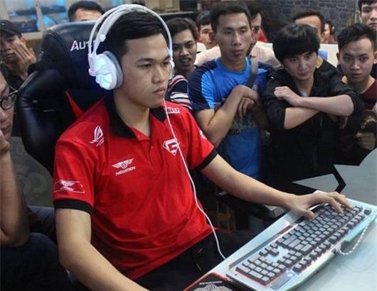 Danh bai huyen thoai AOE Trung Quoc, 'Chim Se Di Nang' len ngoi vuong hinh anh 1