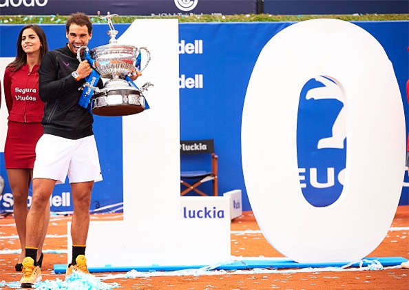 Nadal lap them ky luc vo tien khoang hau hinh anh 1