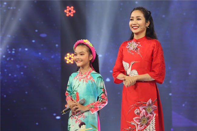 Be hat 'Mot khuc tam tinh nguoi Ha Tinh' duoc Quang Linh khen nuc no hinh anh 2