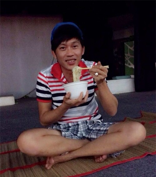 o-xe-hop-23-ty-hoai-linh-van-om-vat-nay-khi-tron-vien-chay-show-blogtamsuvn012