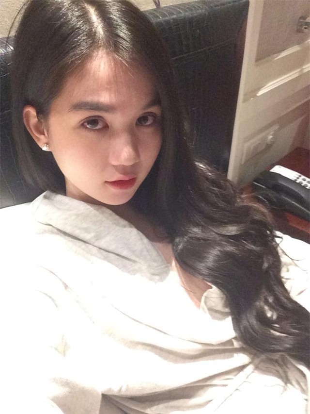 Mặt mộc của sao nữ Vbiz: Nàng xinh như hoa, người phải cảm ơn ai đã phát minh ra son phấn! - Ảnh 4.