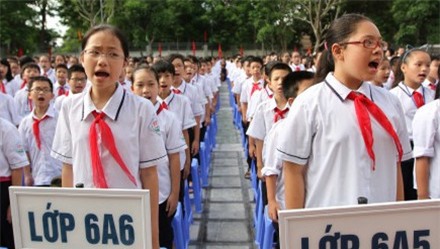 Tuyen sinh dau cap tai Ha Noi cang thang hon dai hoc hinh anh 1