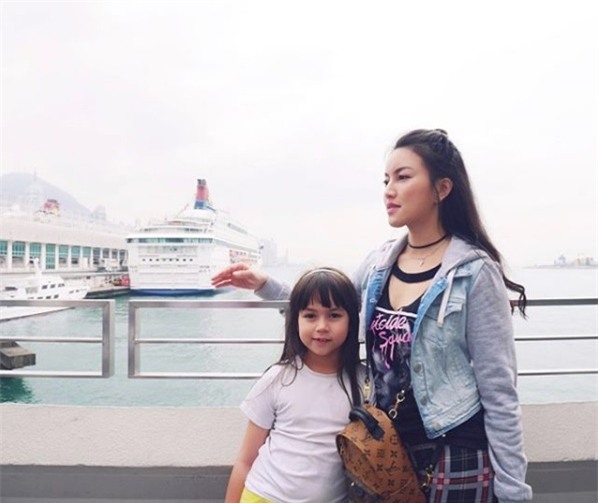 Nhan sắc nhí Thái Lan từng khiến các hot girl thời nay chạy dài bây giờ ra sao? - Ảnh 14.