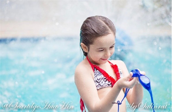 Nhan sắc nhí Thái Lan từng khiến các hot girl thời nay chạy dài bây giờ ra sao? - Ảnh 19.