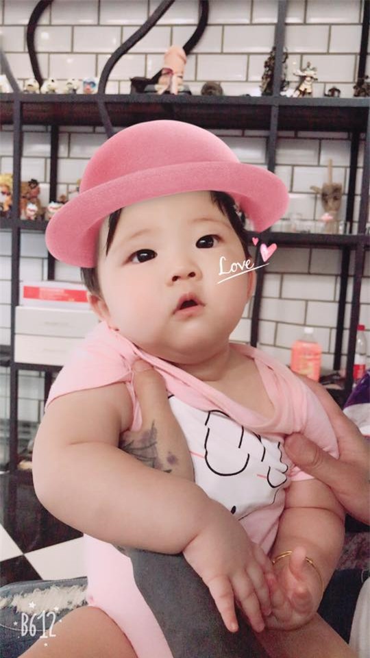 co gai tung bi nha chong khong cho cuoi, nho de con dep nhu thien than ma doi doi - 5