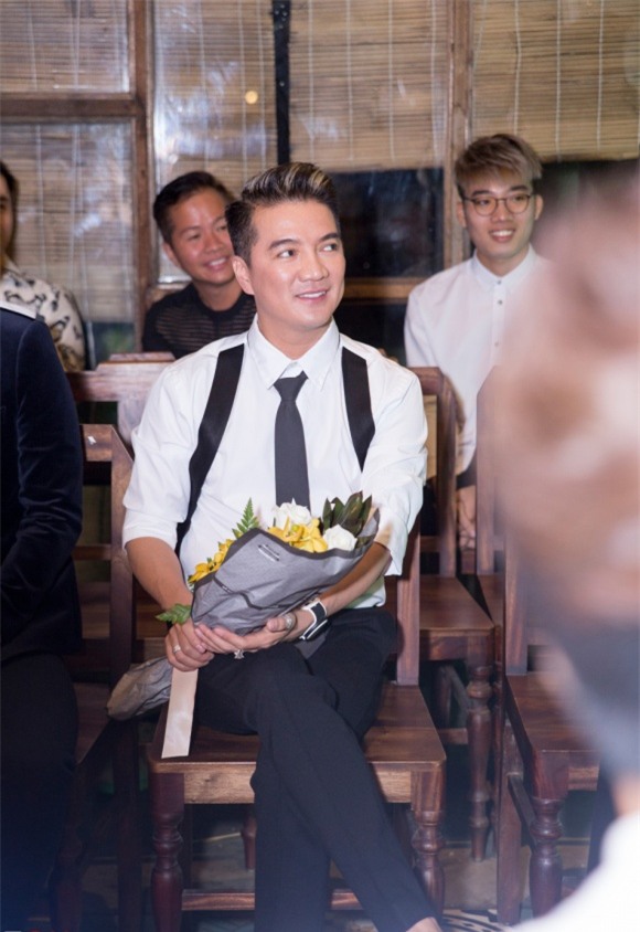 Dam Vinh Hung: 'Muon gi cu thua nhau ra toa di, ai song thi song, ai chet thi chet'