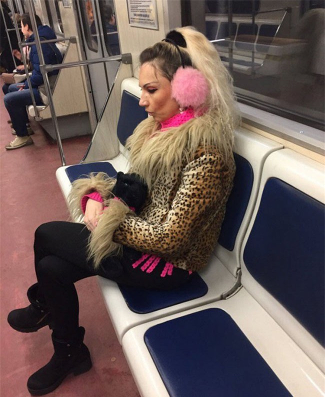 "can loi" voi nhung tham hoa thoi trang kinh di co that tren pho - 2