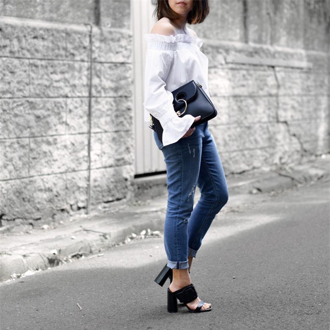 Có bao giờ bạn nghĩ quần jeans với giày cao gót lại hợp gu thế này? - Ảnh 11.