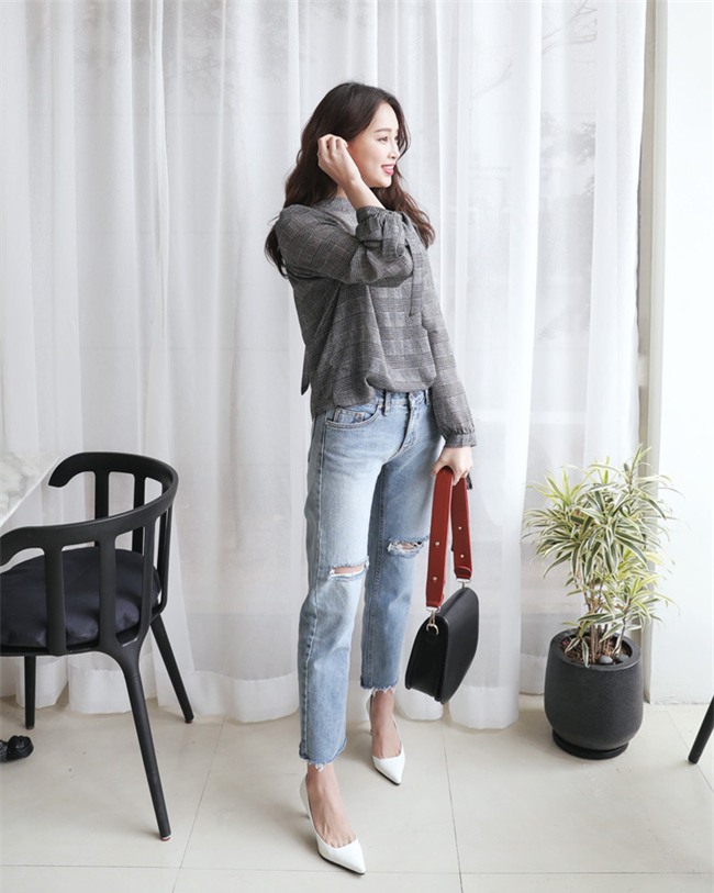 Có bao giờ bạn nghĩ quần jeans với giày cao gót lại hợp gu thế này? - Ảnh 24.
